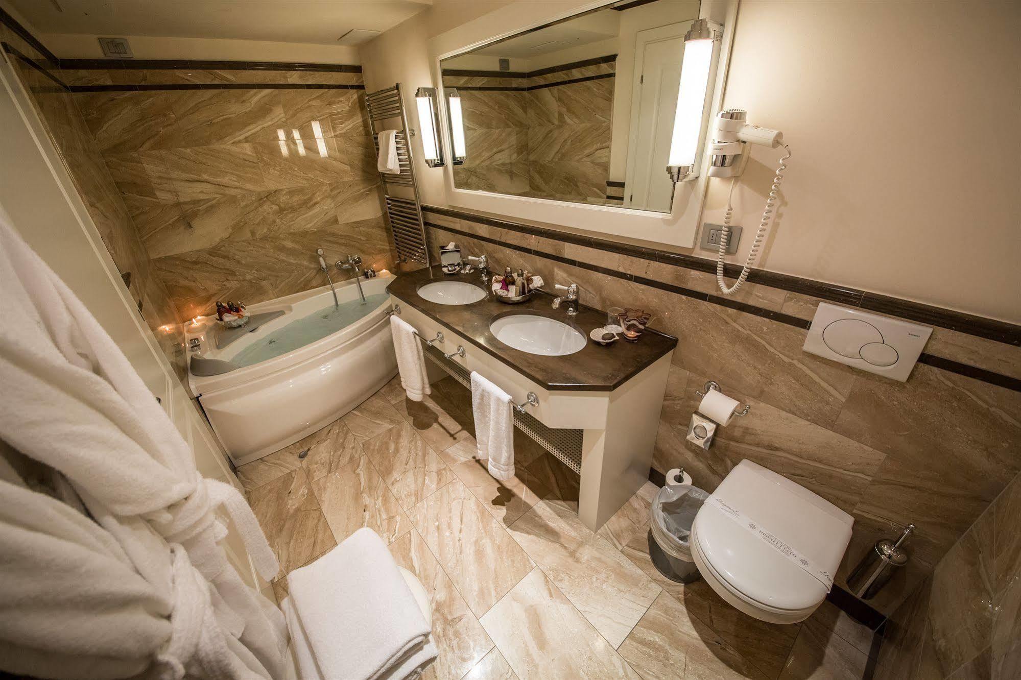 Hotel Victoria Letterario Trieste